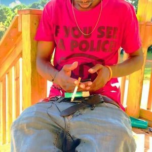 Meet your Posher, Malik